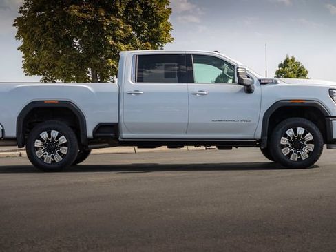 Used 2026 GMC Sierra 3500 Denali w/ Denali Reserve Package AWD/4WD image 5
