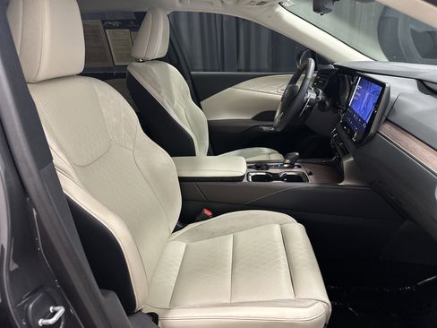 Certified 2024 Lexus RX 350 AWD w/ Convenience Package image 33