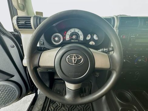 Used 2008 Toyota FJ Cruiser 2WD image 14