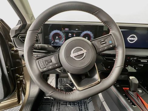 Used 2026 Nissan Kicks SR w/ SR Premium Package AWD/4WD image 10