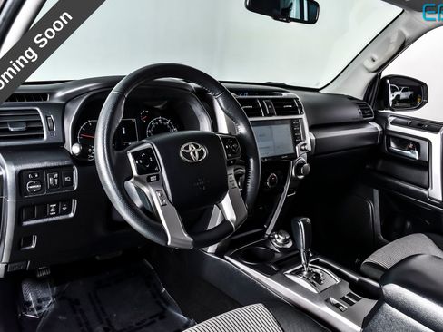 Used 2024 Toyota 4Runner SR5 AWD/4WD image 17