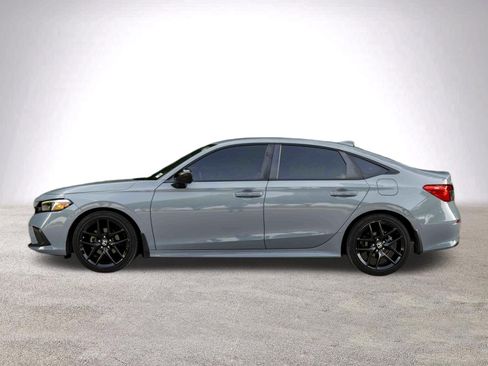 Used 2023 Honda Civic Sport image 6