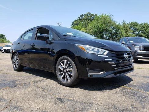 New 2025 Nissan Versa SV w/ Trunk Package FWD image 8