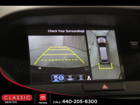 Used 2017 Acura MDX Sport Hybrid w/ Advance Pkg image 13