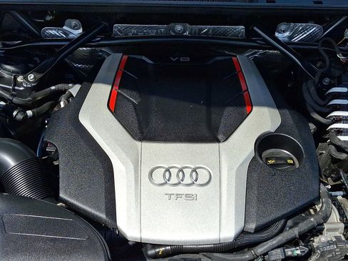 Used 2018 Audi SQ5 Premium Plus AWD/4WD image 31