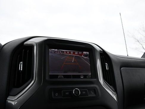 Used 2025 Chevrolet Silverado 2500 Custom w/ Custom Value Package image 15