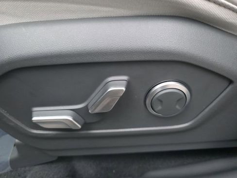 Certified 2025 Hyundai Santa Fe SEL image 40