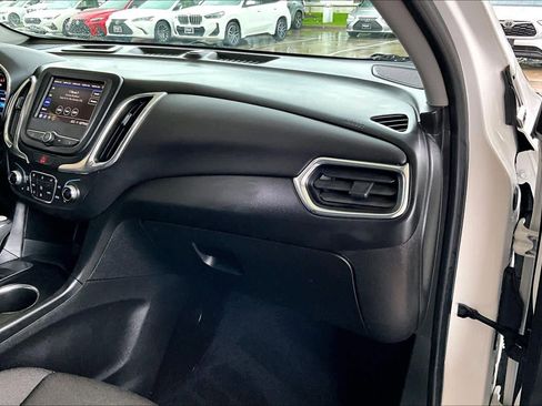 Used 2021 Chevrolet Equinox LT image 17