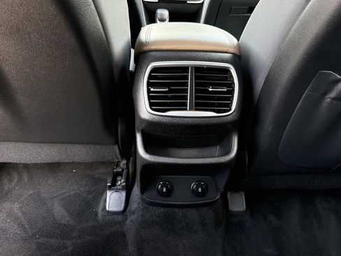 Used 2020 Hyundai Santa Fe SE w/ Cargo Package FWD image 20