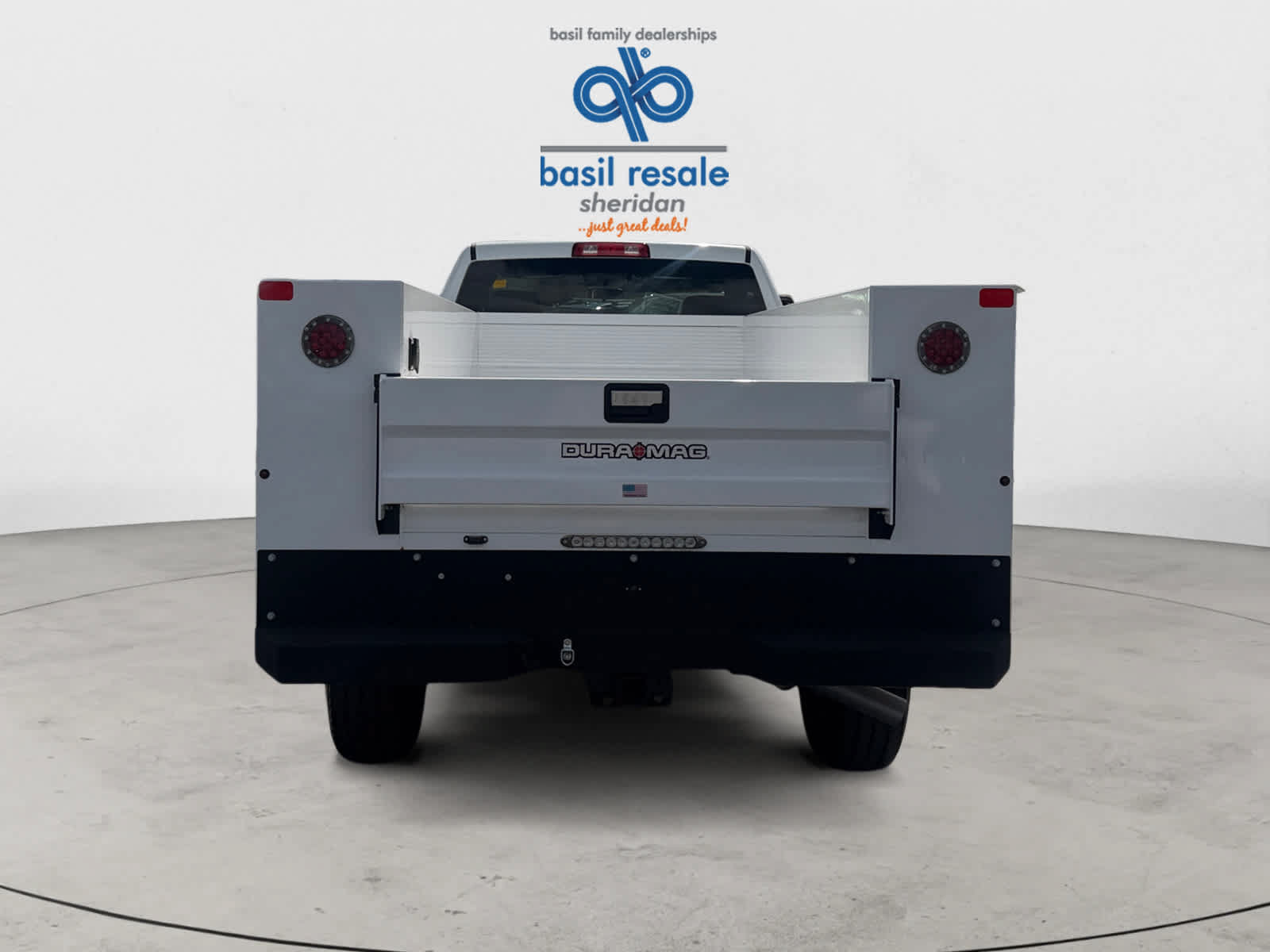Used 2024 RAM 2500 Tradesman w/ Chrome Appearance Group AWD/4WD image 5