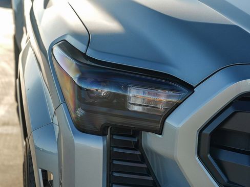 New 2026 Toyota Tacoma SR5 image 9