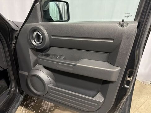 Used 2010 Dodge Nitro SE image 15