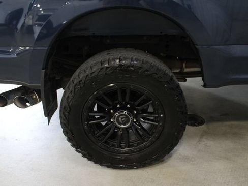 Used 2017 Ford F250 XLT w/ XLT Premium Package AWD/4WD image 34