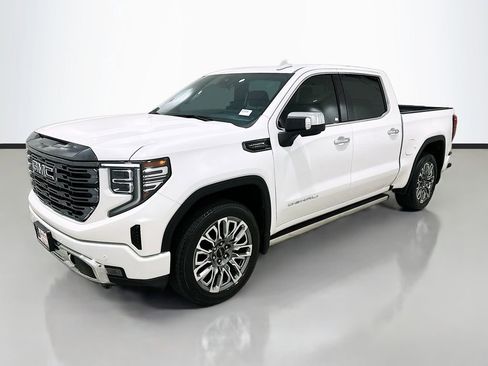 Used 2024 GMC Sierra 1500 Denali Ultimate AWD/4WD image 3