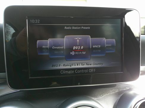 Used 2016 Mercedes-Benz C 300 4MATIC Sedan image 24