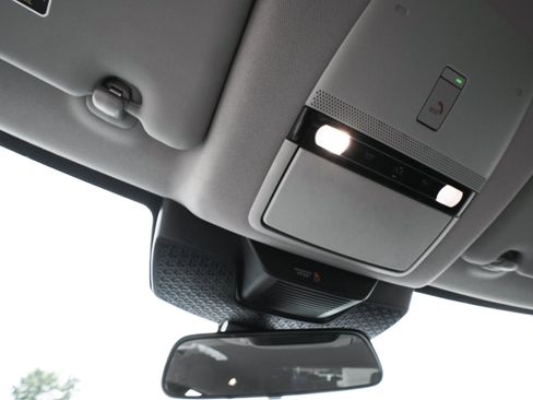 Used 2023 Nissan Ariya AWD image 34