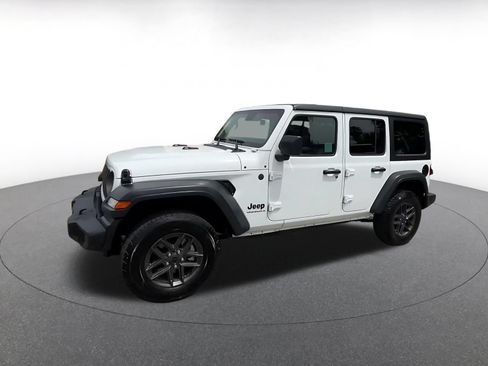 Used 2025 Jeep Wrangler Unlimited Sport AWD/4WD image 8