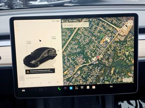 Used 2023 Tesla Model 3 Standard Range RWD image 38