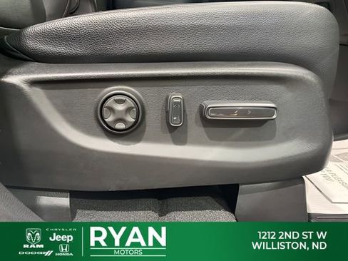 Used 2025 Honda Odyssey Sport-L image 36