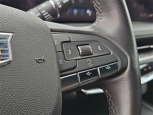 Used 2024 Cadillac XT4 Premium Luxury image 28
