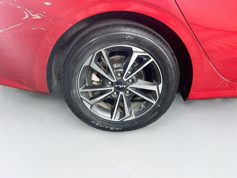 Used 2024 Kia Forte LXS FWD image 11