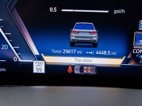 Used 2024 BMW X7 xDrive40i w/ M Sport Package image 50