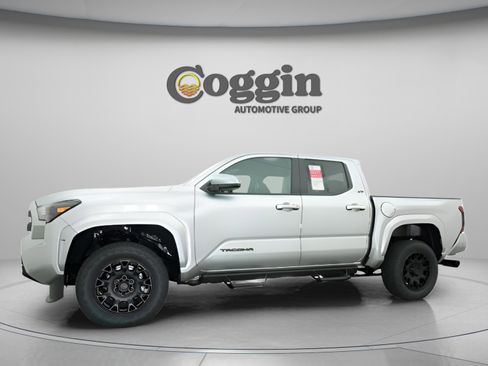 New 2026 Toyota Tacoma SR5 AWD/4WD image 5