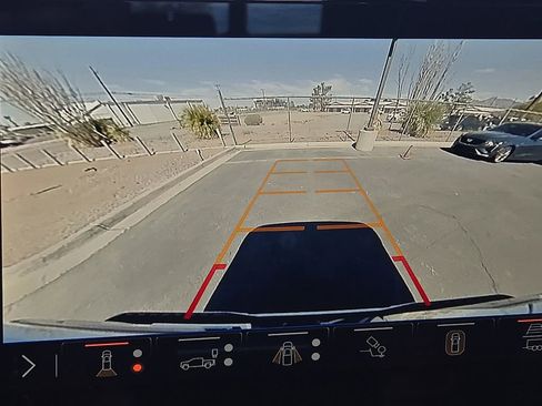 Used 2025 GMC Sierra 2500 Denali Ultimate image 17