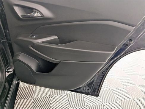 Certified 2024 Chevrolet Trax RS image 28