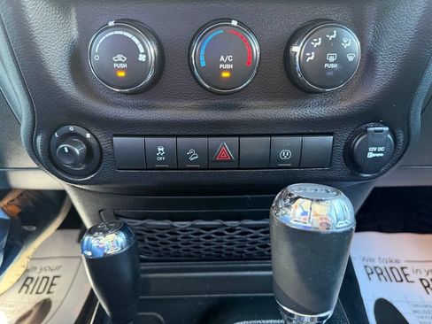 Used 2018 Jeep Wrangler Unlimited Sport AWD/4WD image 22