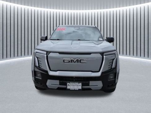 Used 2024 GMC Sierra EV Denali AWD/4WD image 16