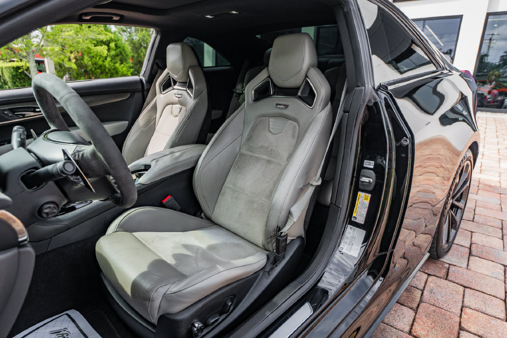 Used 2017 Cadillac ATS V w/ Carbon Black Package RWD image 19
