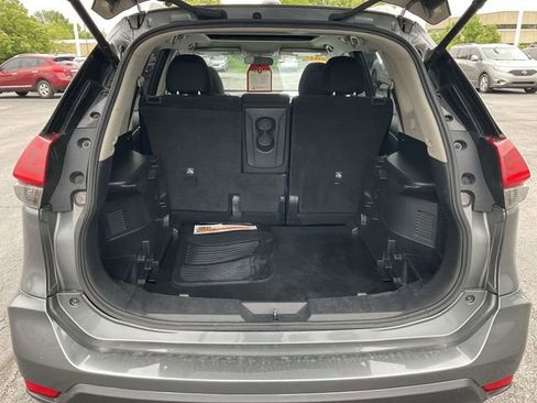Used 2018 Nissan Rogue SV w/ Sun & Sound Touring Package AWD/4WD image 30