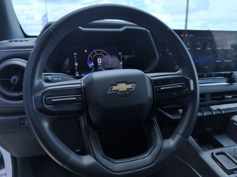 Used 2023 Chevrolet Colorado W/T RWD image 16