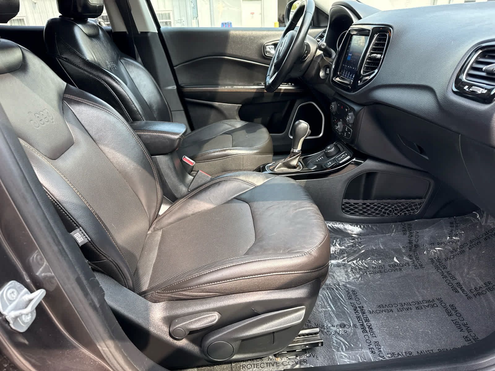 Used 2018 Jeep Compass Limited AWD/4WD image 12