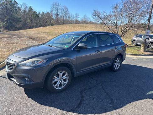 Used 2013 MAZDA CX-9 Touring w/ Touring Technology Pkg image 4