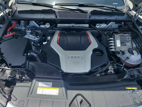 Used 2019 Audi SQ5 Premium Plus AWD/4WD image 30