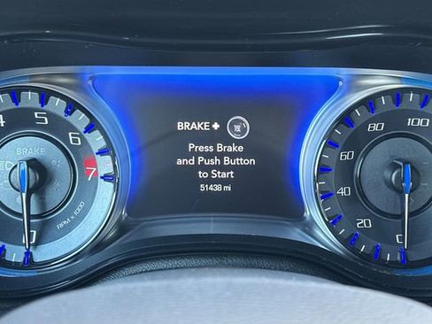 Used 2023 Chrysler 300 S image 28