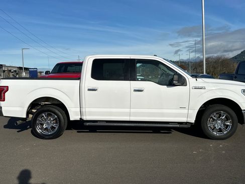Used 2016 Ford F150 XLT w/ Equipment Group 302A Luxury image 2