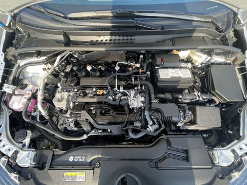 Used 2025 Toyota Corolla LE image 33