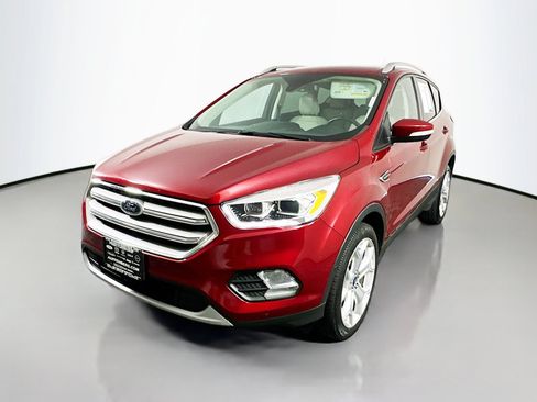 Used 2019 Ford Escape Titanium AWD/4WD image 3