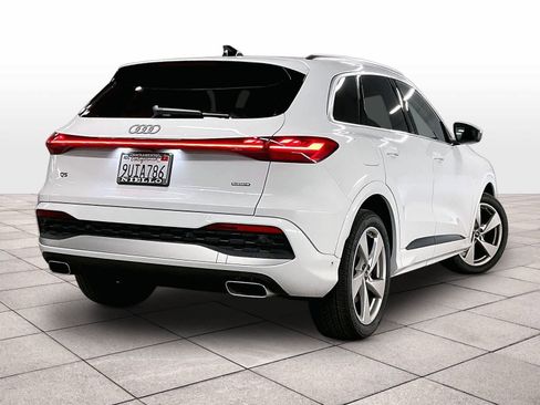 Certified 2025 Audi Q5 Prestige image 13