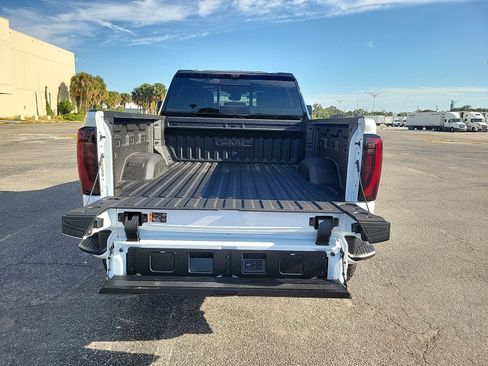 New 2026 GMC Sierra 2500 Denali Ultimate image 9