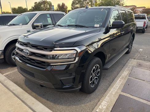 Used 2024 Ford Expedition Max XLT image 1