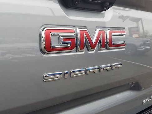 New 2026 GMC Sierra 1500 SLE w/ Preferred Package AWD/4WD image 14