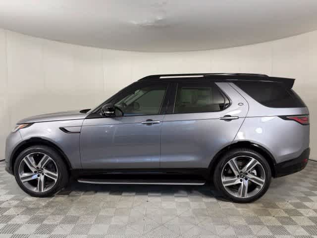 New 2026 Land Rover Discovery Limited Edition AWD/4WD image 3