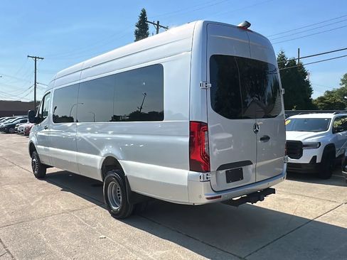 Used 2023 Mercedes-Benz Sprinter 3500 w/ Parking Package image 8