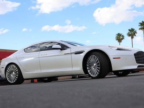 Used 2014 Aston Martin Rapide S image 12