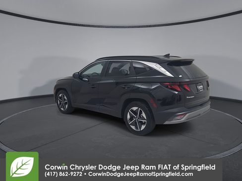 Used 2025 Hyundai Tucson SEL FWD image 11