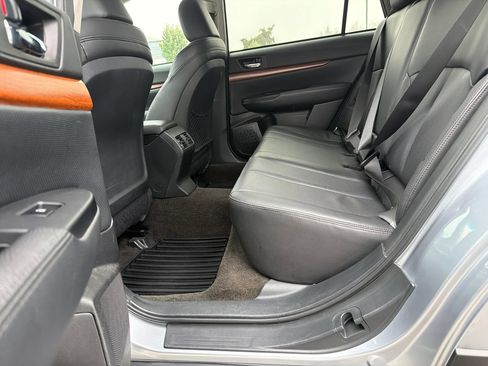 Used 2013 Subaru Outback 3.6R Limited AWD/4WD image 26